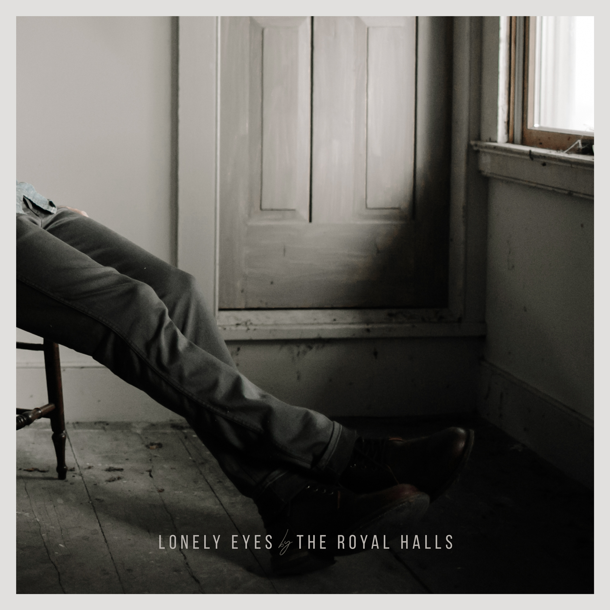 The Royal Halls / Lonely Eyes (Single)